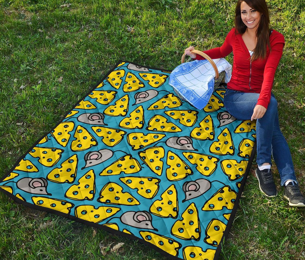 Cheese Mouse Pattern Print Quilt-grizzshop