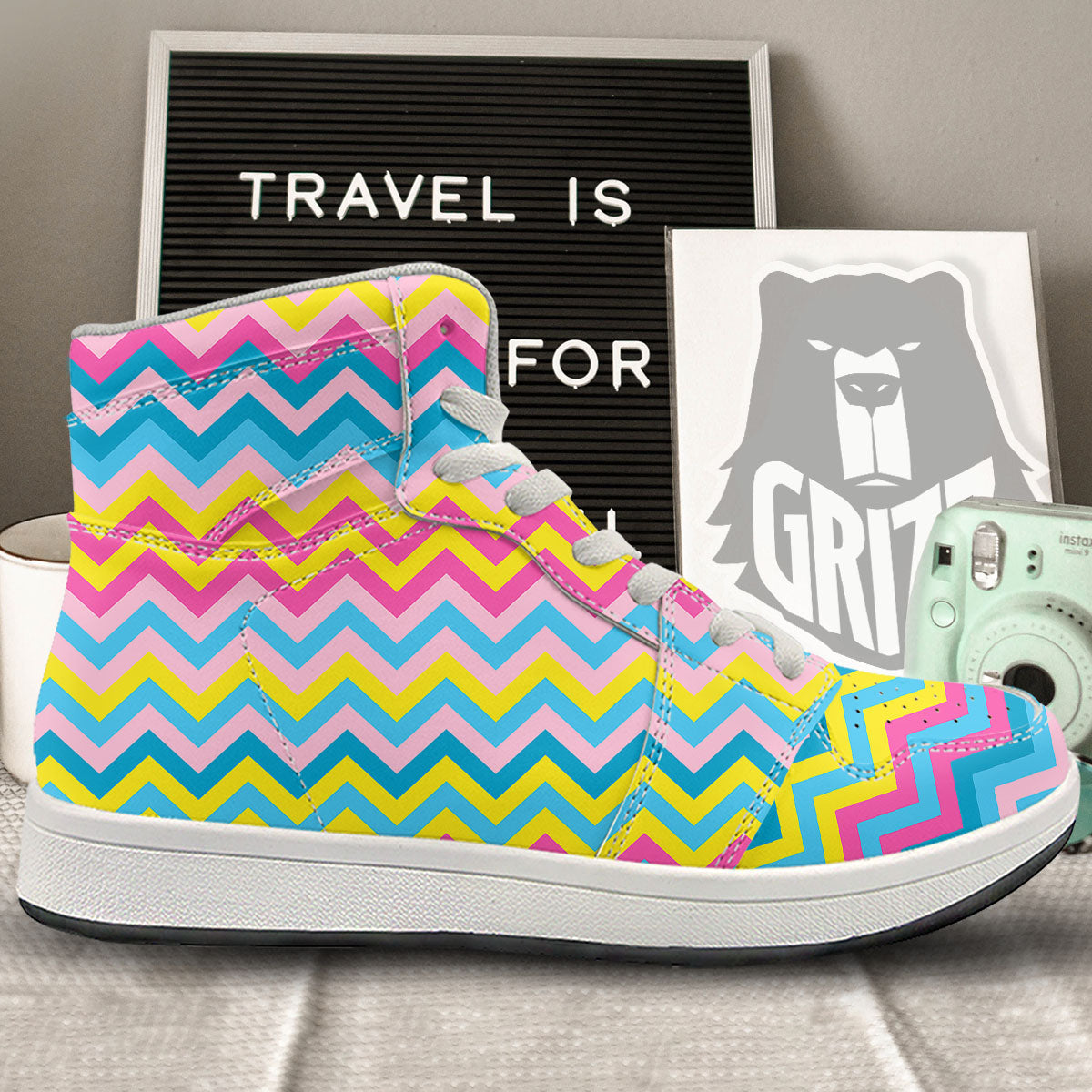 Chevron Rainbow Print Pattern High Top Sneakers-grizzshop