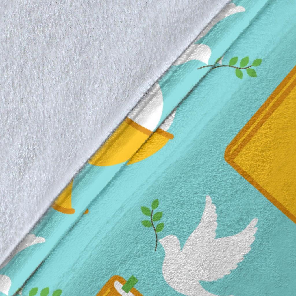 Christian Dove Pattern Print Blanket-grizzshop