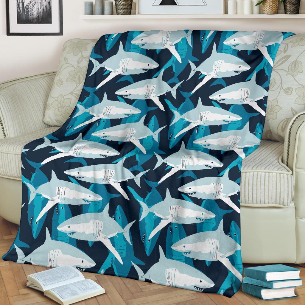 Circling Shark Pattern Print Blanket-grizzshop