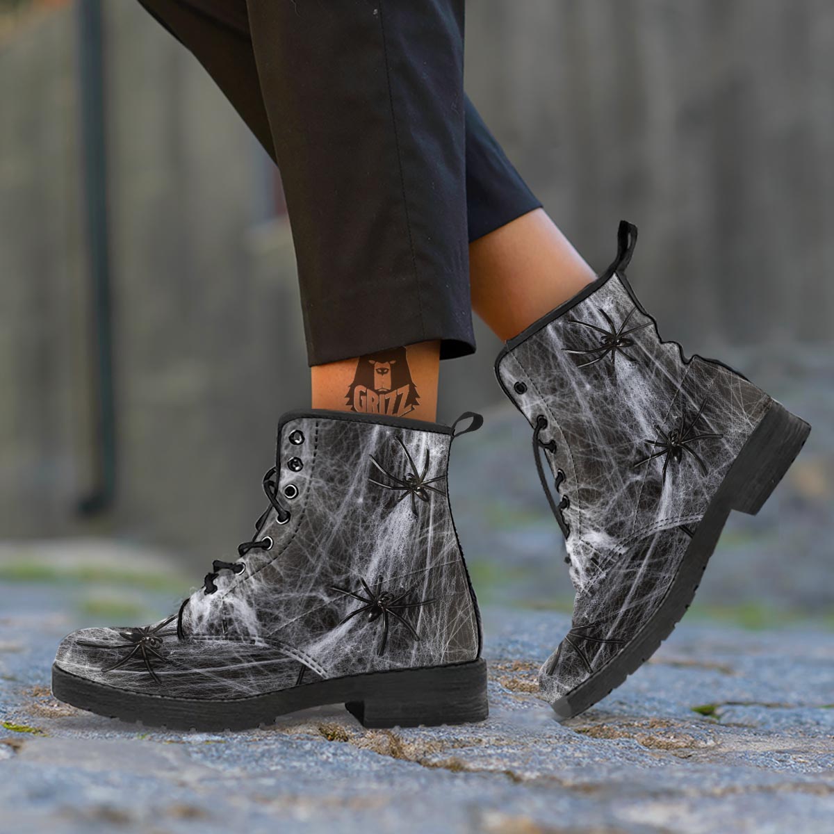 Cobweb And Toy Spiders Print Leather Boots-grizzshop
