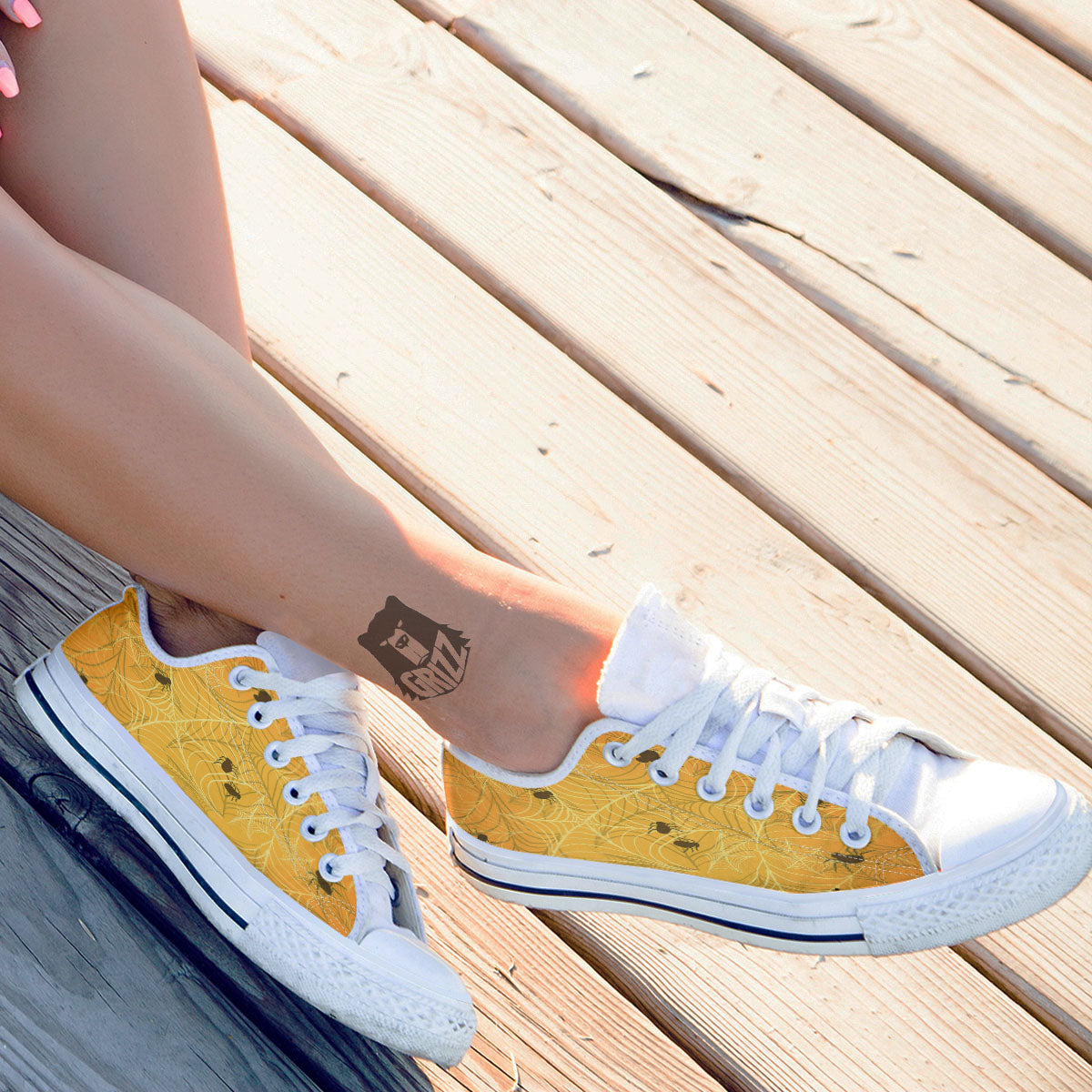 Cobweb Yellow Print White Low Top Shoes-grizzshop