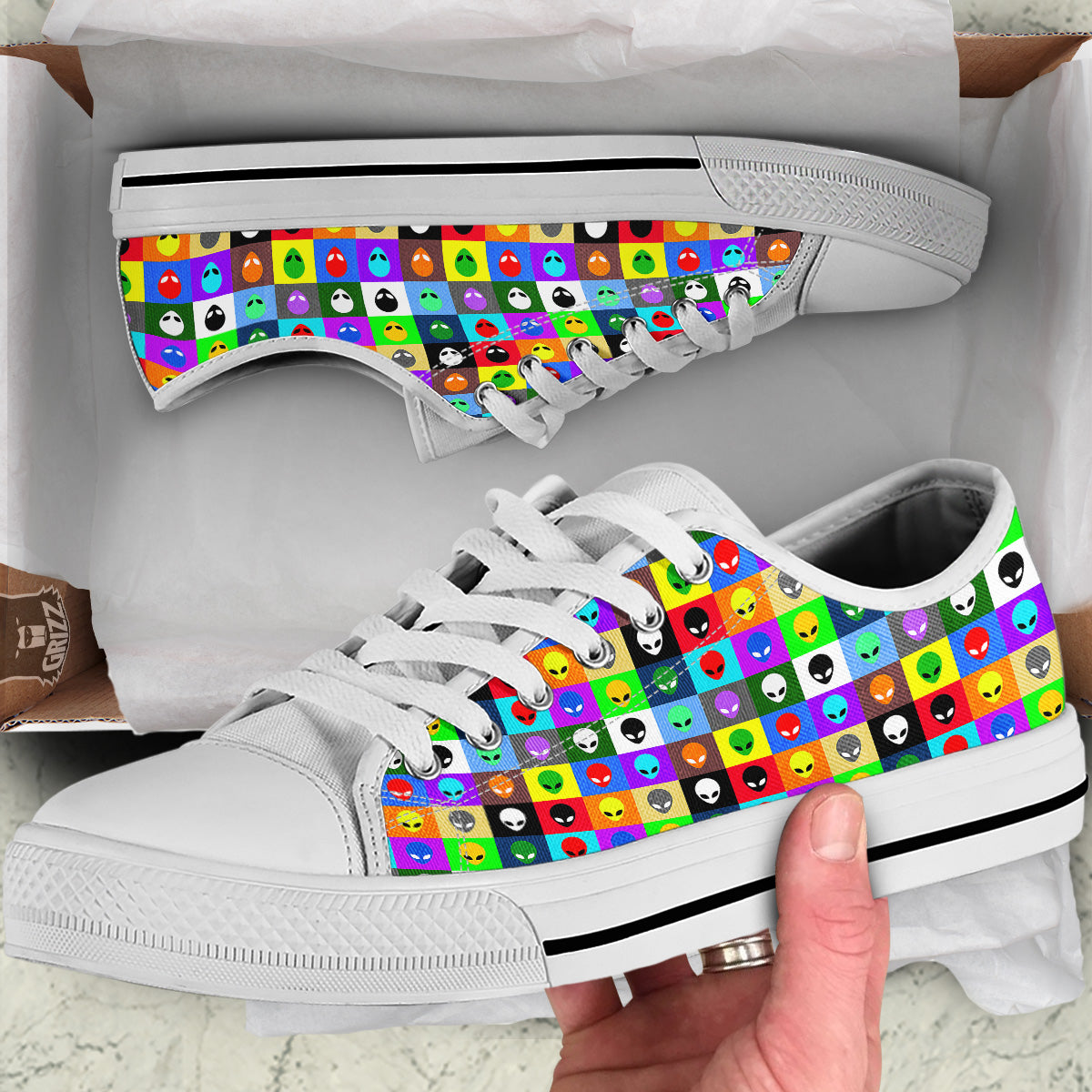 Colorful Retro Aliens Face Print Pattern White Low Top Shoes-grizzshop
