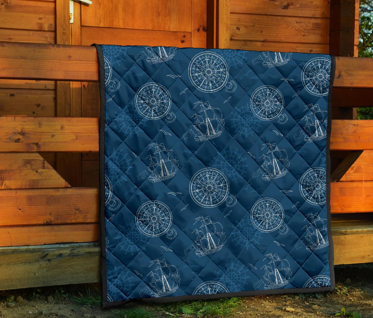 Compass Direction Pattern Print Quilt-grizzshop