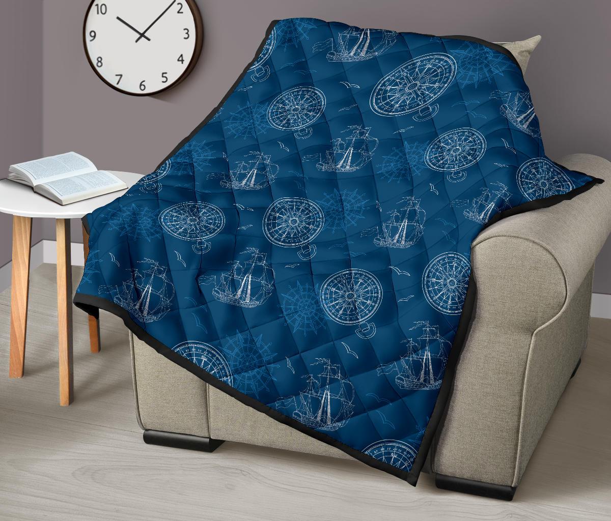 Compass Direction Pattern Print Quilt-grizzshop