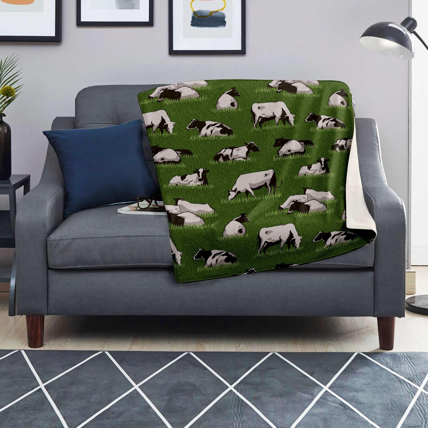 Cow In Grass Print Blanket-grizzshop