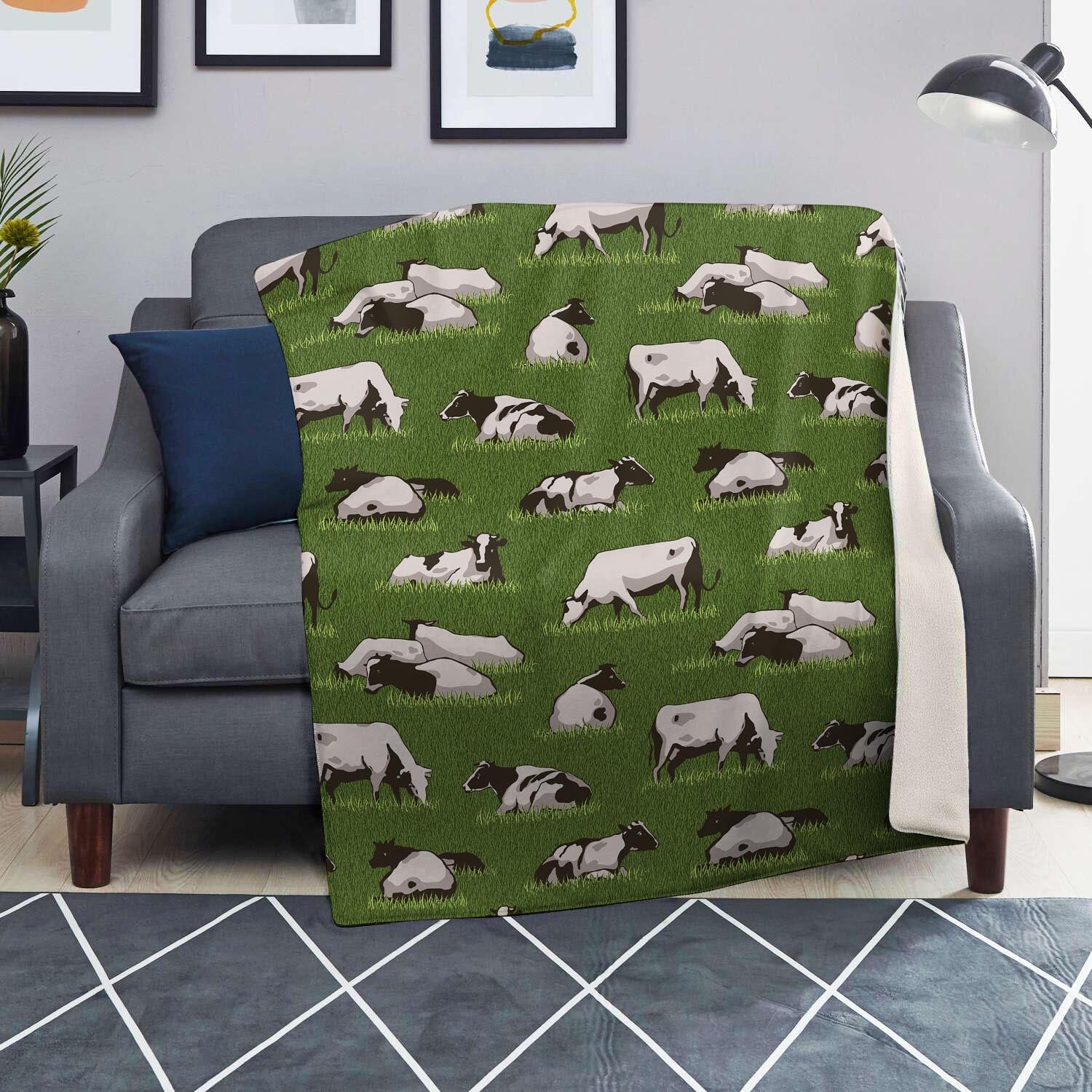 Cow In Grass Print Blanket-grizzshop