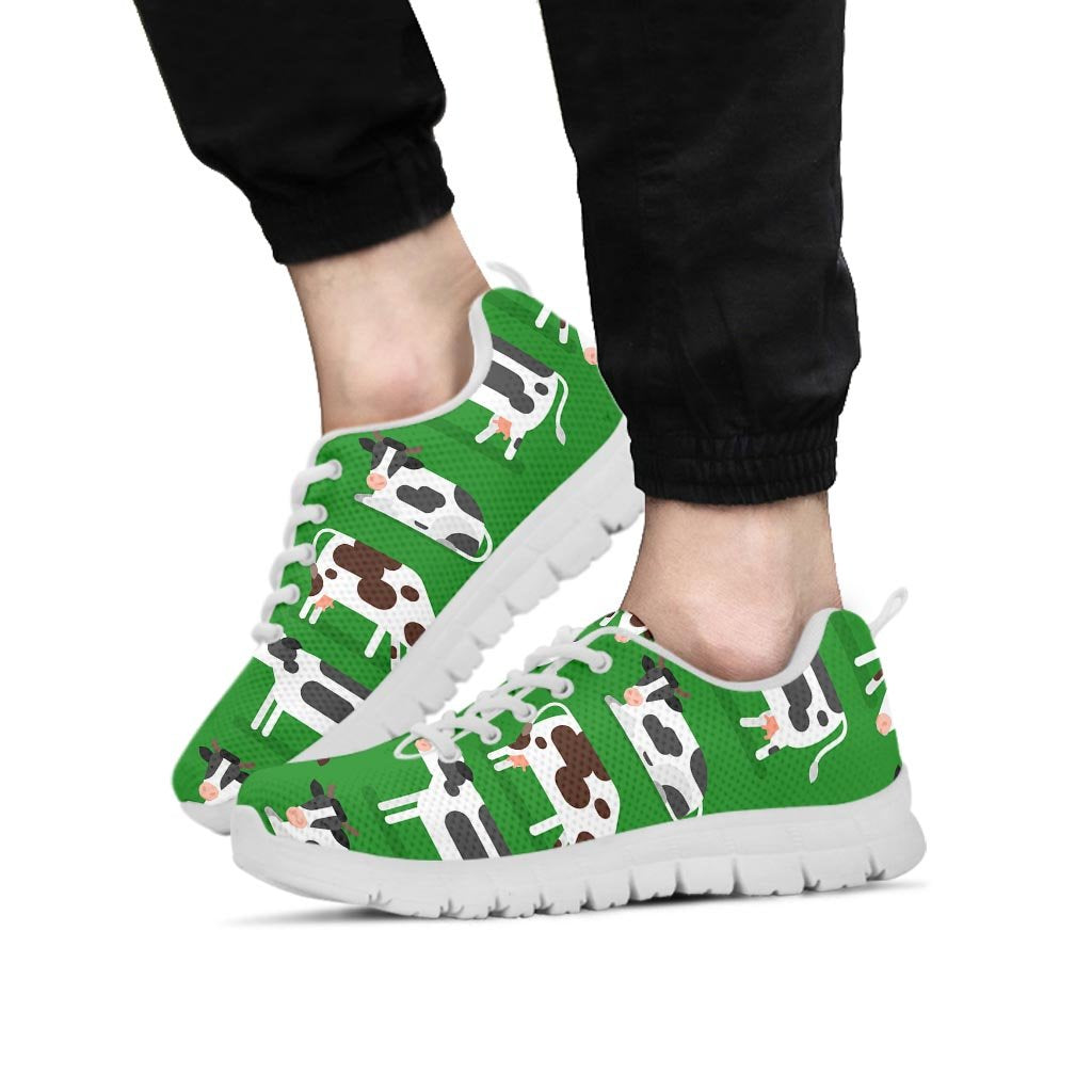 Cow In Green Grass Print Men's Sneakers-grizzshop