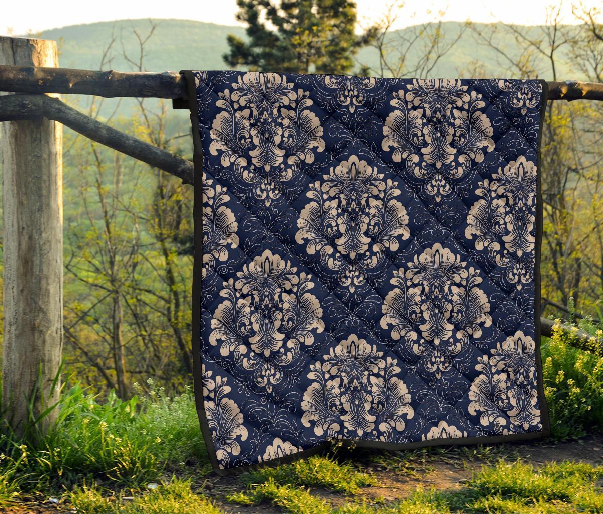 Damask Pattern Print Quilt-grizzshop