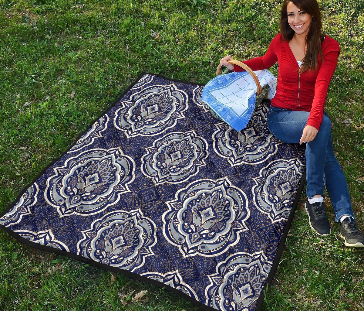 Damask Print Pattern Quilt-grizzshop