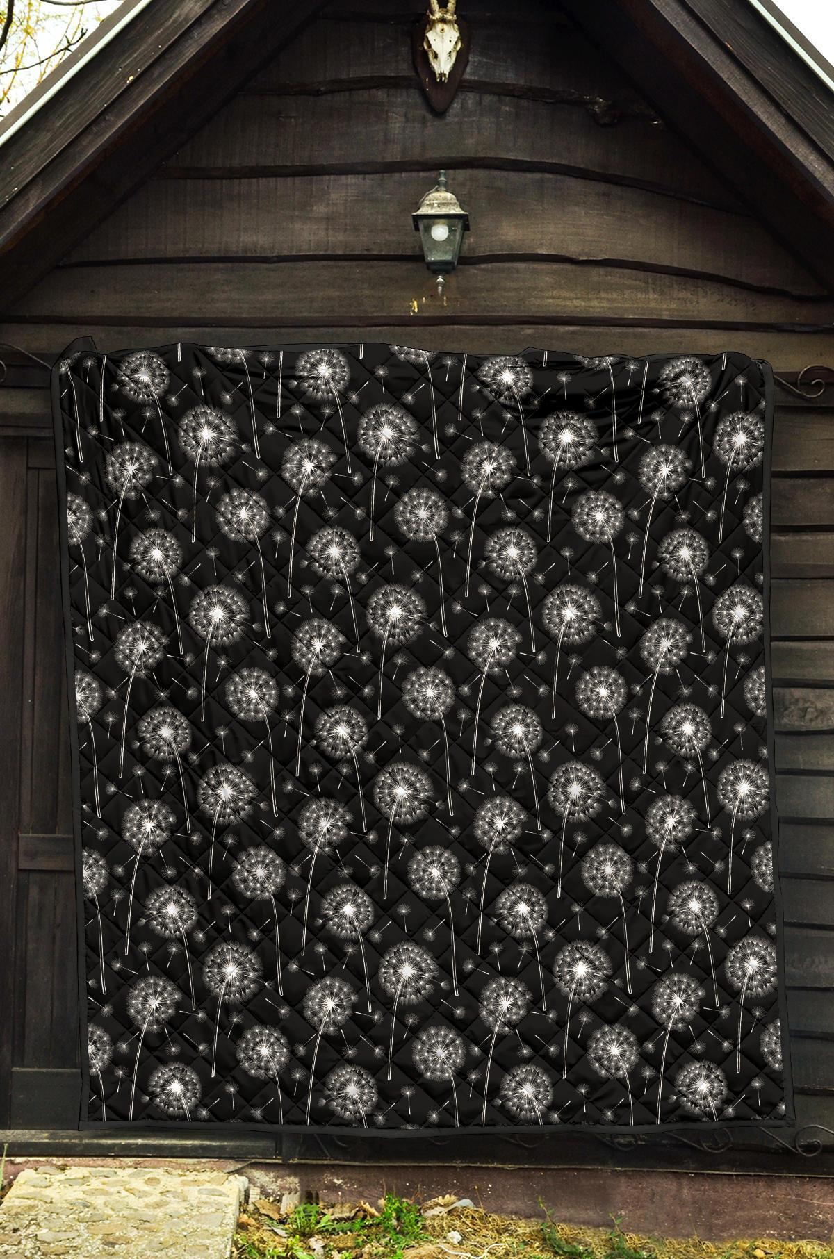 Dandelion Black Pattern Print Quilt-grizzshop