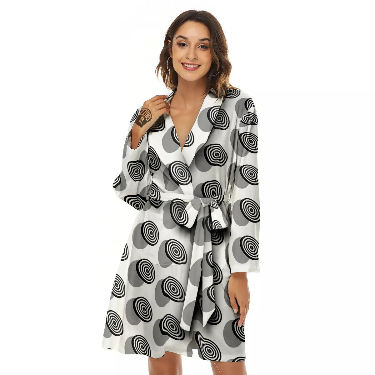 Dartboard White And Black Print Pattern Women's Robe-grizzshop