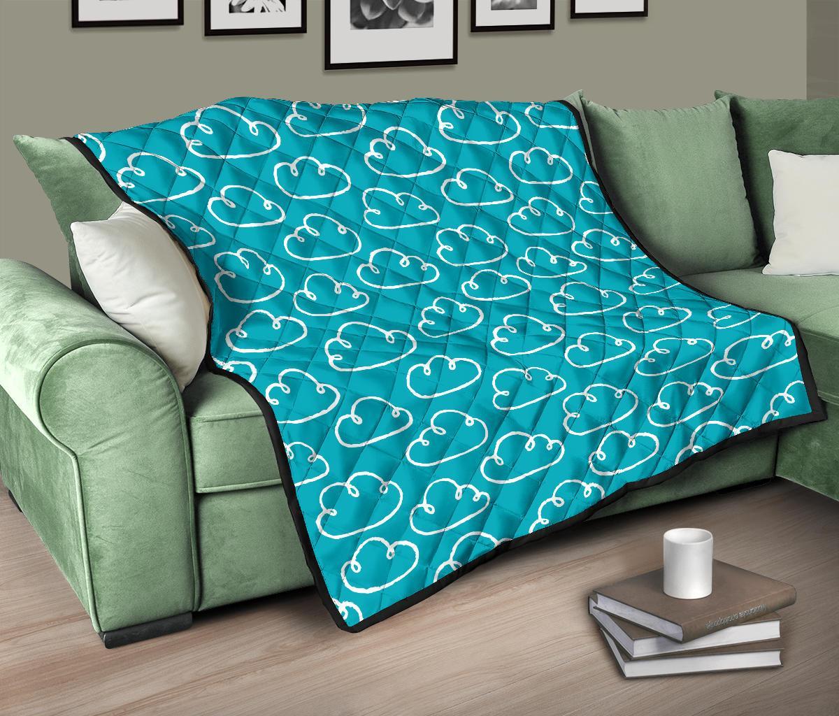 Drawn Cloud Pattern Print Quilt-grizzshop