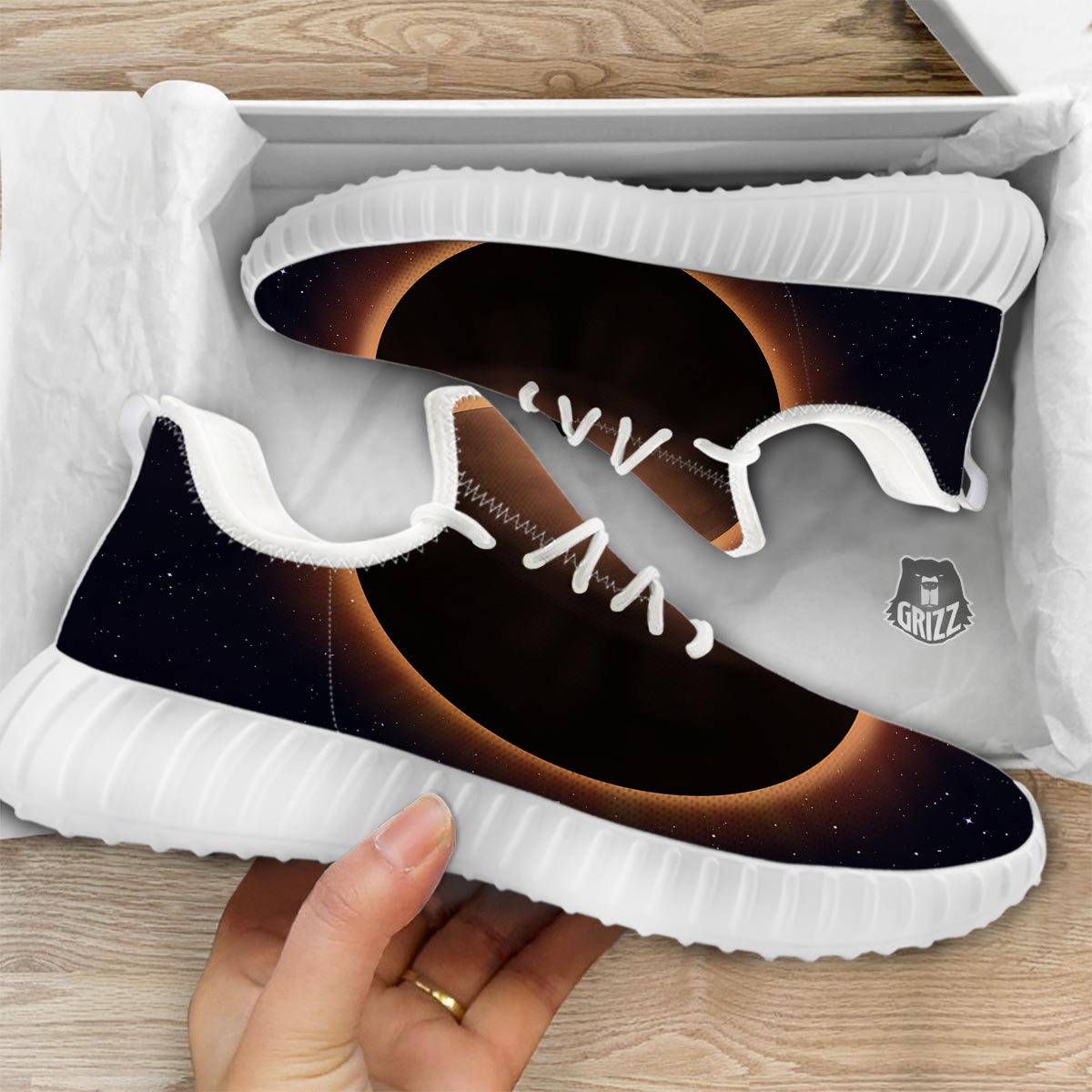 Eclipse Total Solar Print White Walking Shoes-grizzshop