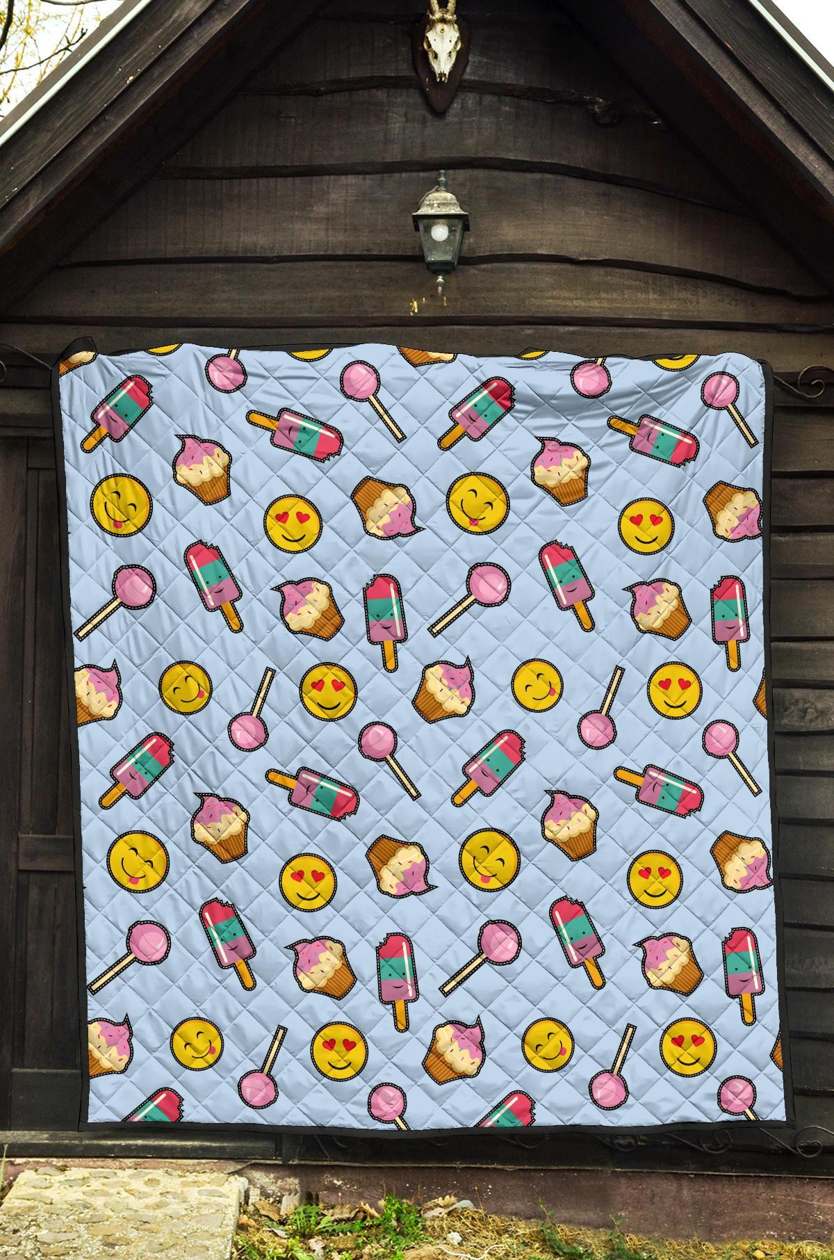 Emoji Dessert Pattern Print Quilt-grizzshop