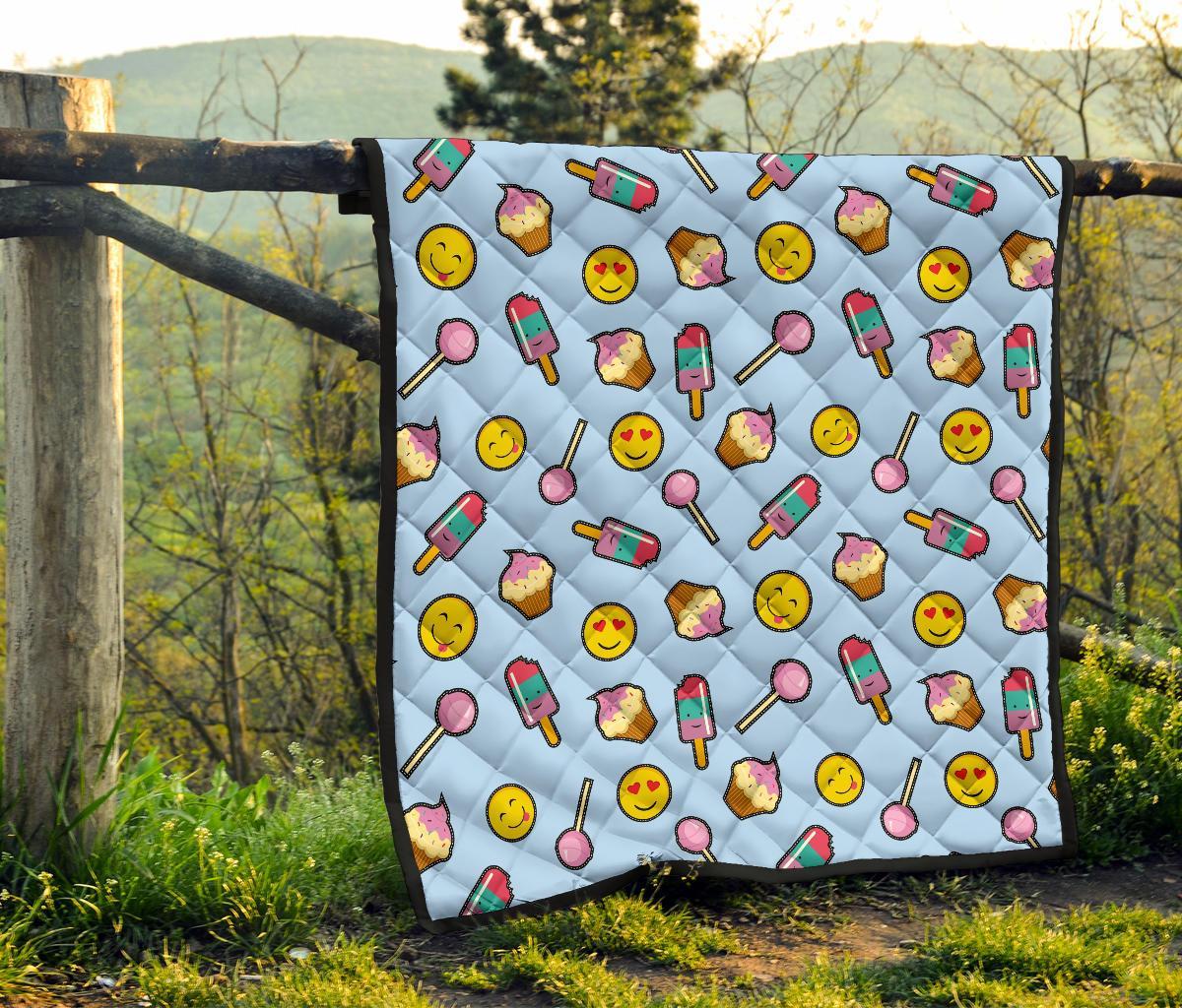 Emoji Dessert Pattern Print Quilt-grizzshop