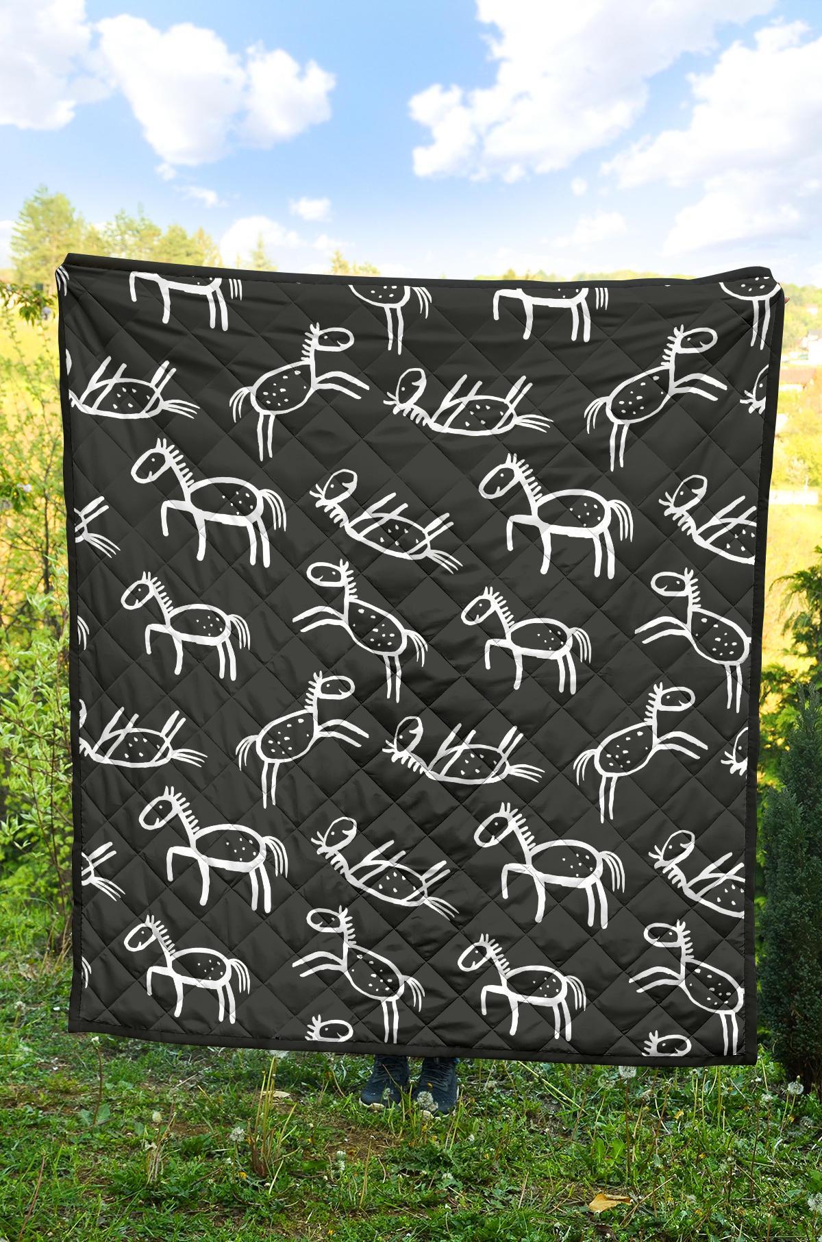 Equestrian Drawn Pattern Print Quilt-grizzshop