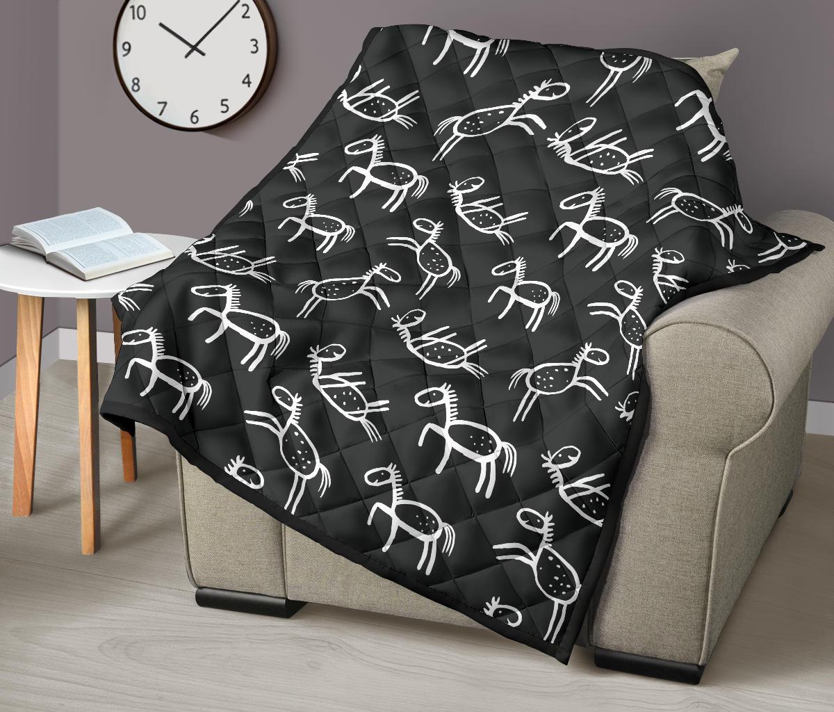 Equestrian Drawn Pattern Print Quilt-grizzshop