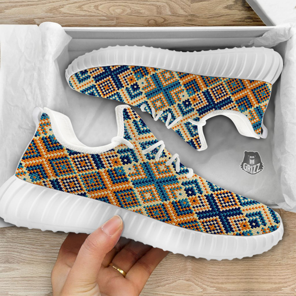 Ethnic Pixel Print Pattern White Walking Shoes-grizzshop
