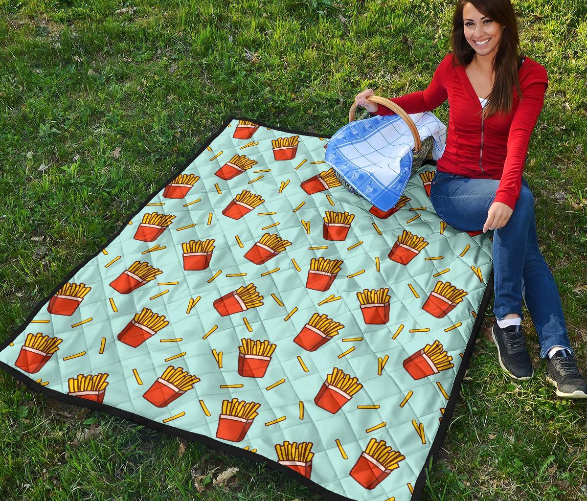 French Fries Print Pattern Quilt-grizzshop