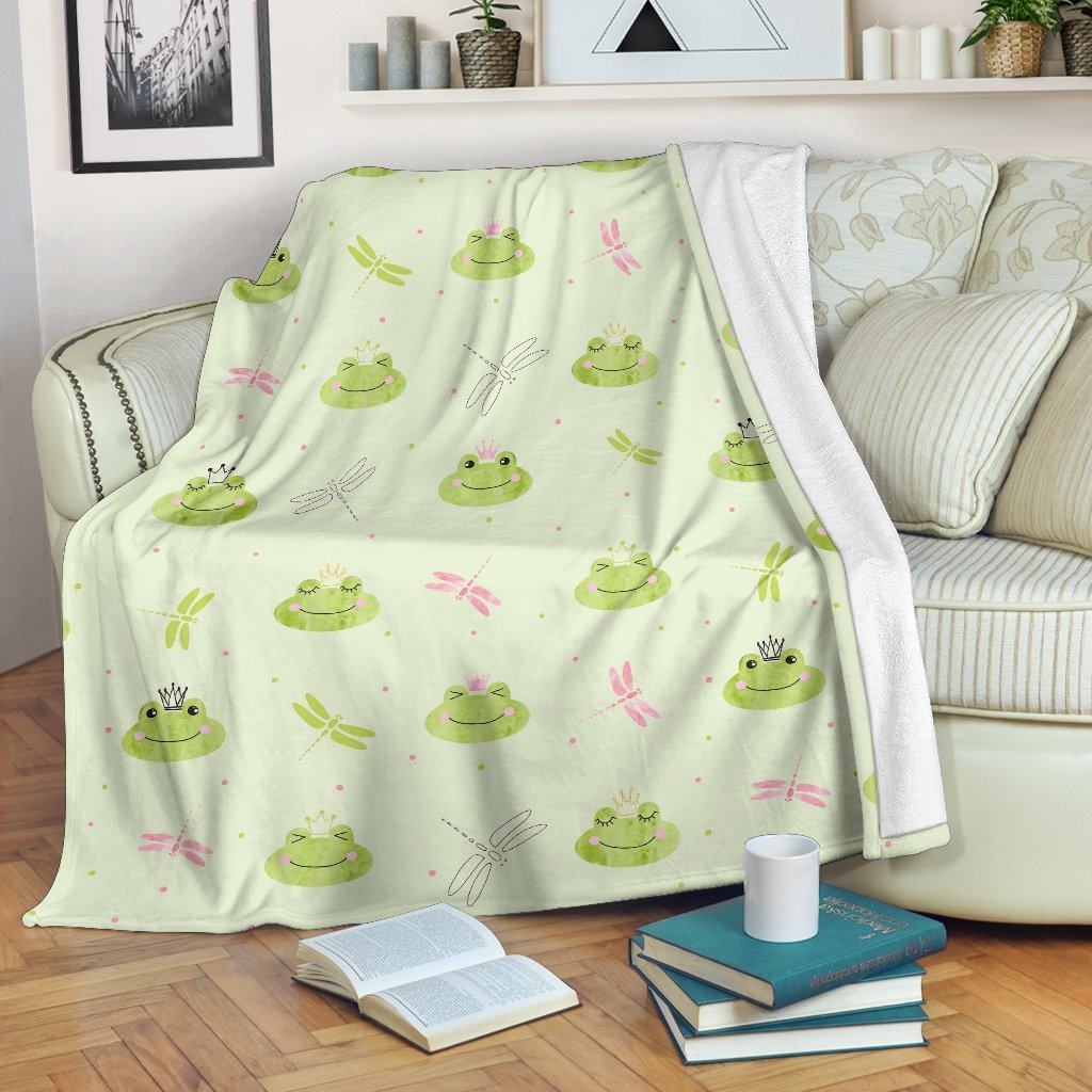 Frog Prince Crown Pattern Print Blanket-grizzshop