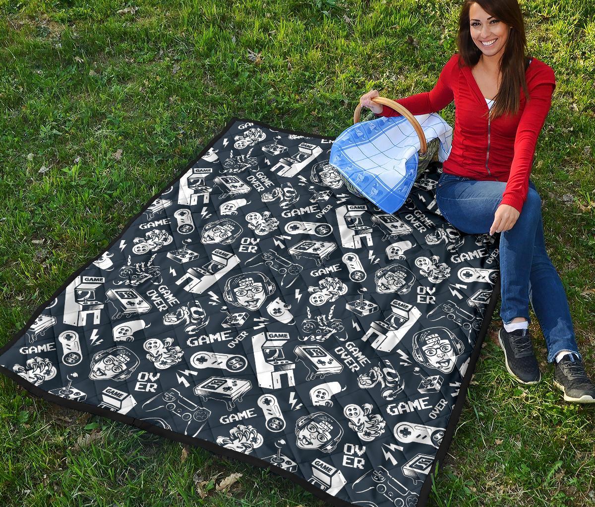 Gaming Pattern Print Quilt-grizzshop