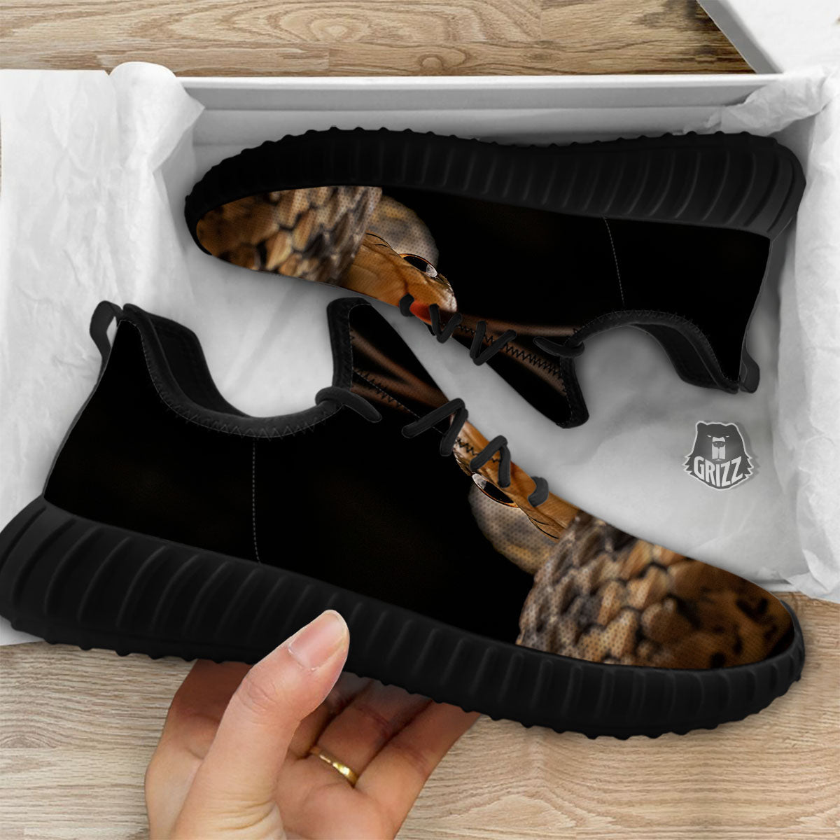 Garter Snake Print Black Walking Shoes-grizzshop