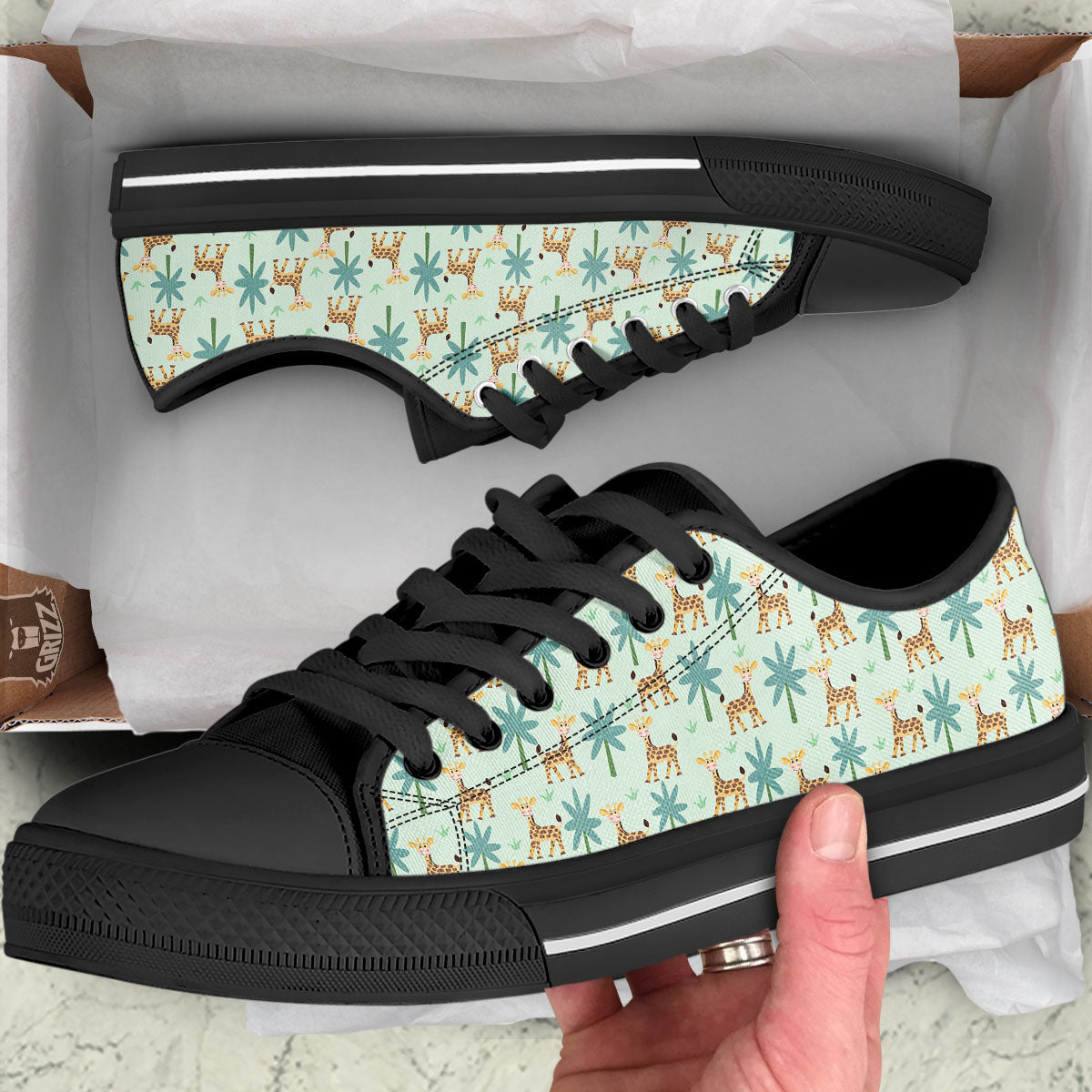 Giraffe Cartoon Print Pattern Black Low Top Shoes-grizzshop