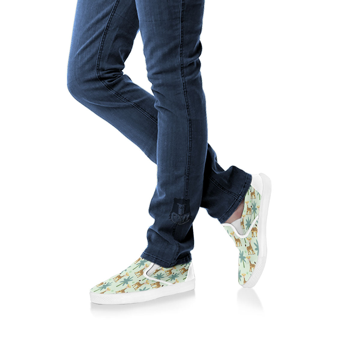 Giraffe Cartoon Print Pattern White Slip On Shoes-grizzshop