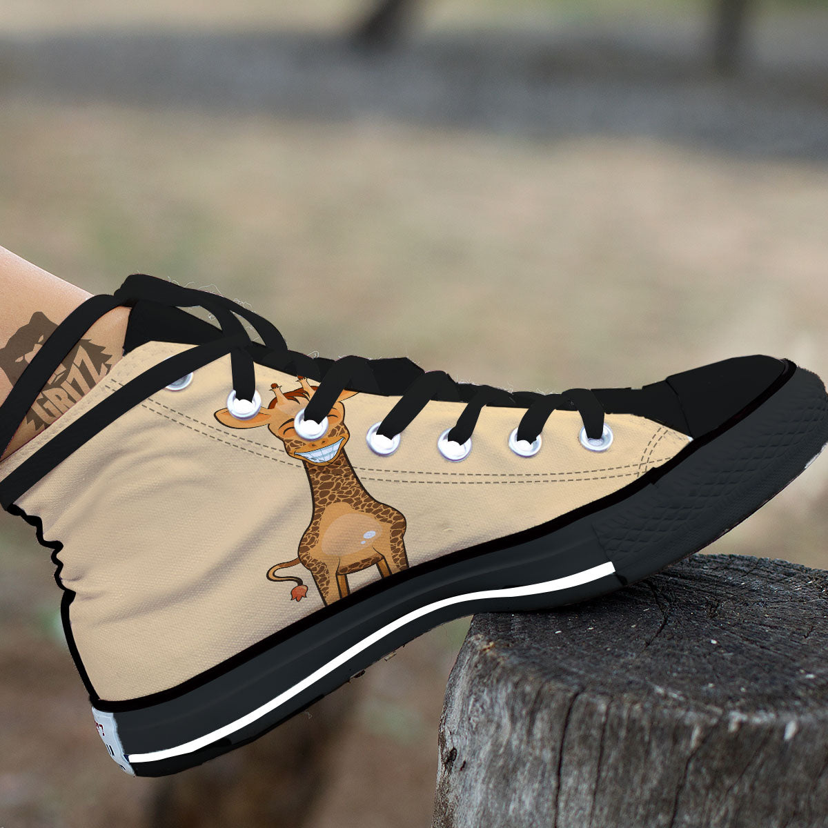 Giraffe Smiley Face Print Black High Top Shoes-grizzshop