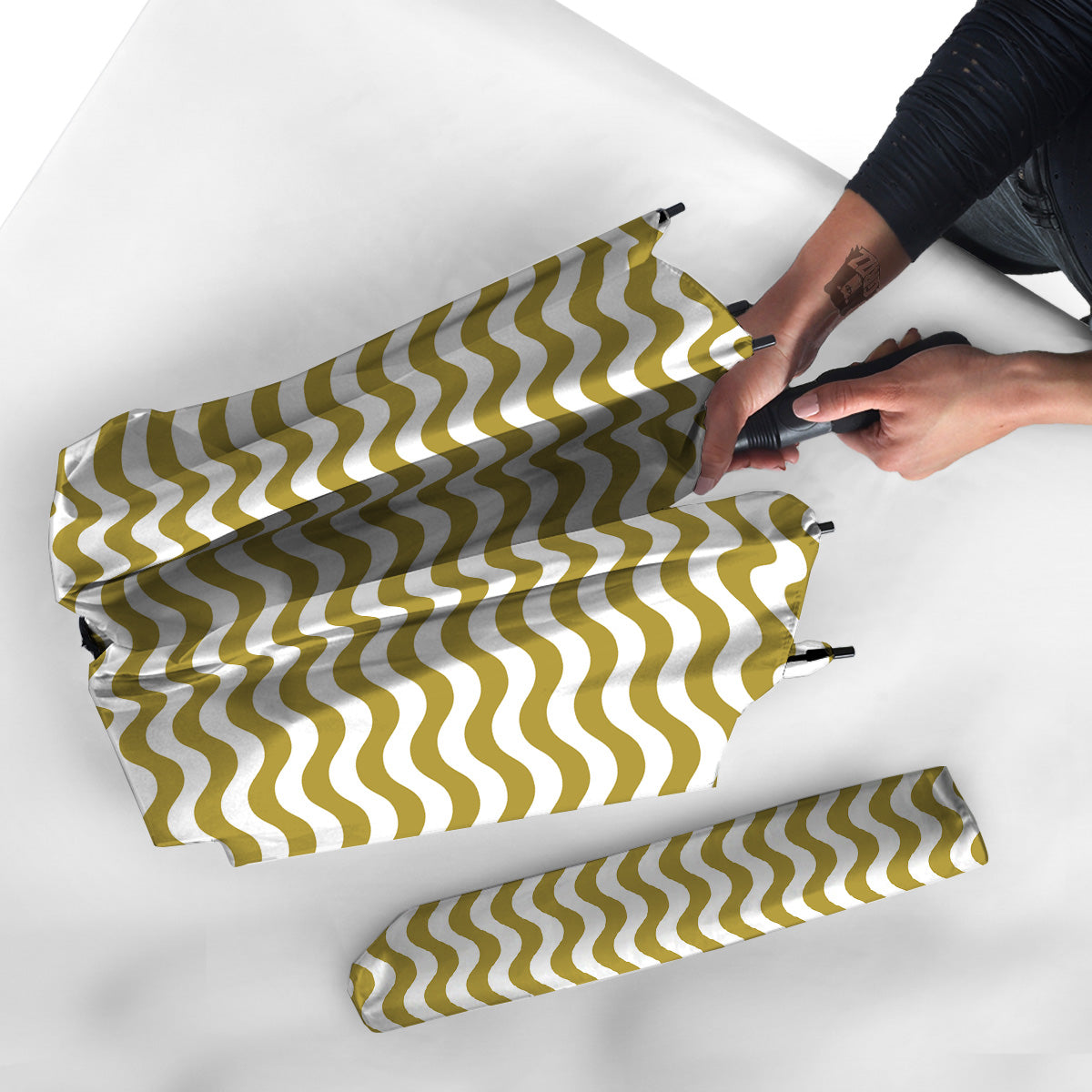 Gold Wave Striped Print Umbrella-grizzshop