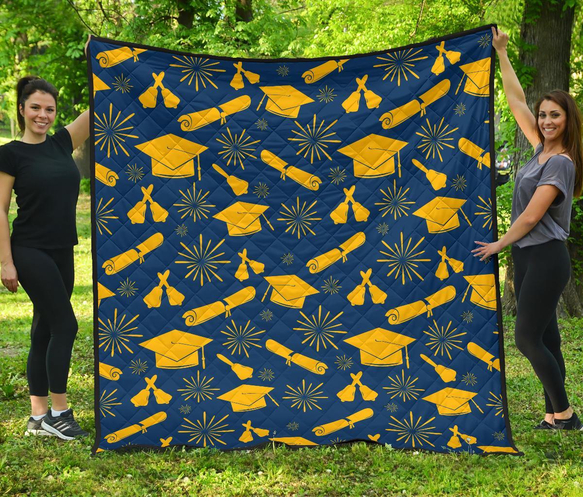 Graduation Pattern Print Quilt-grizzshop