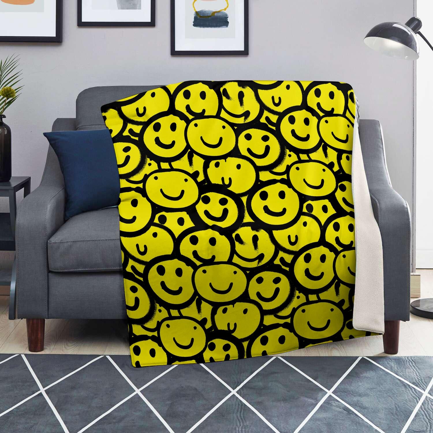 Graffiti Happy Emoji Print Blanket-grizzshop