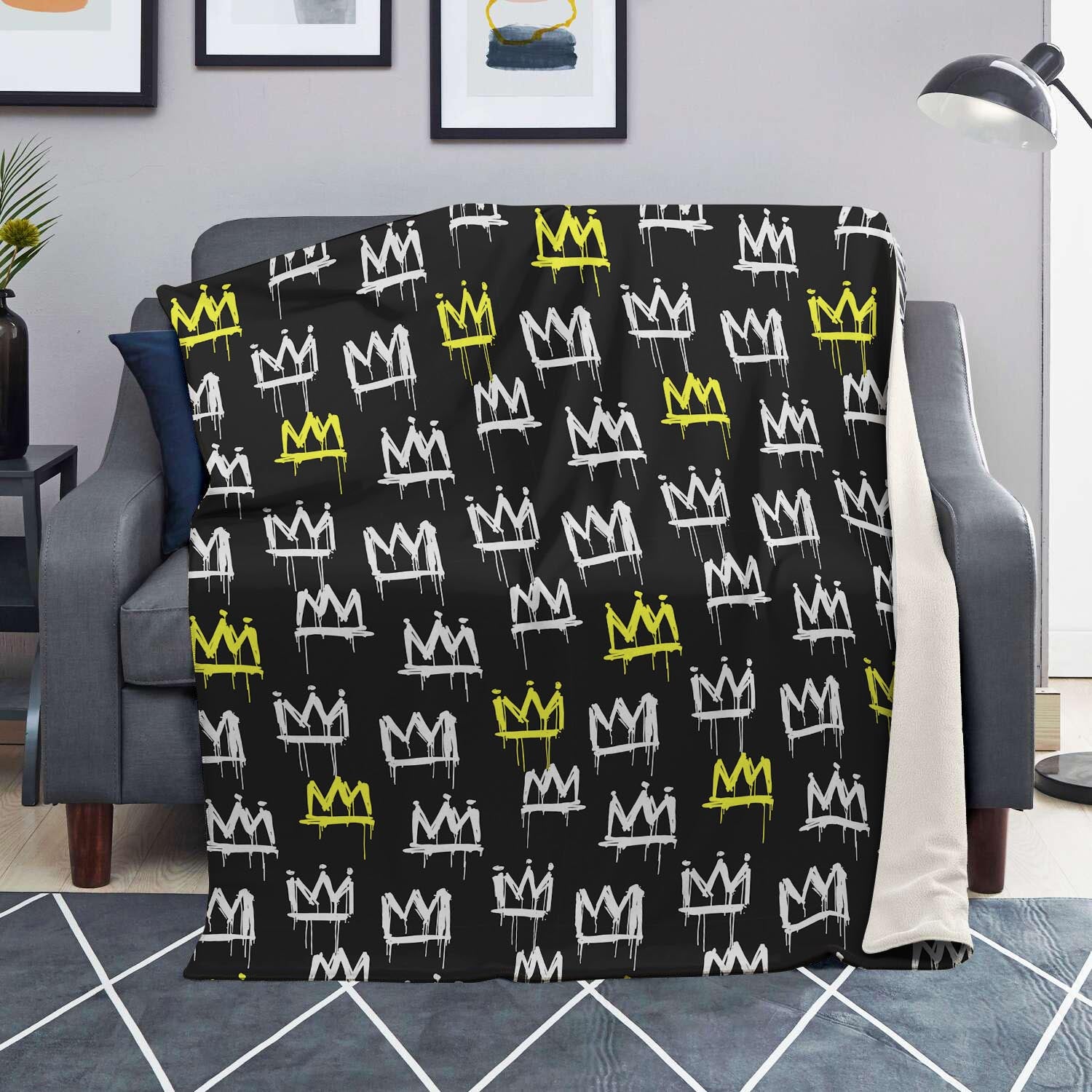 Graffiti Hiphop White And Yellow Crown Print Blanket-grizzshop