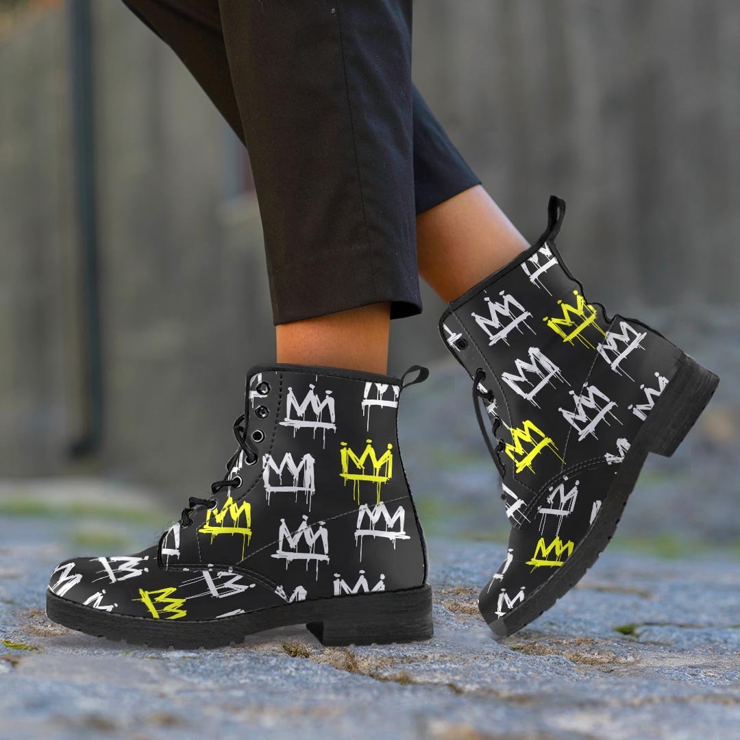 Graffiti Hiphop White And Yellow Crown Print Women's Boots-grizzshop