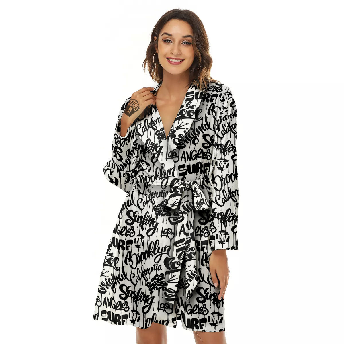 Graffiti White And Black Print Pattern Women's Robe-grizzshop