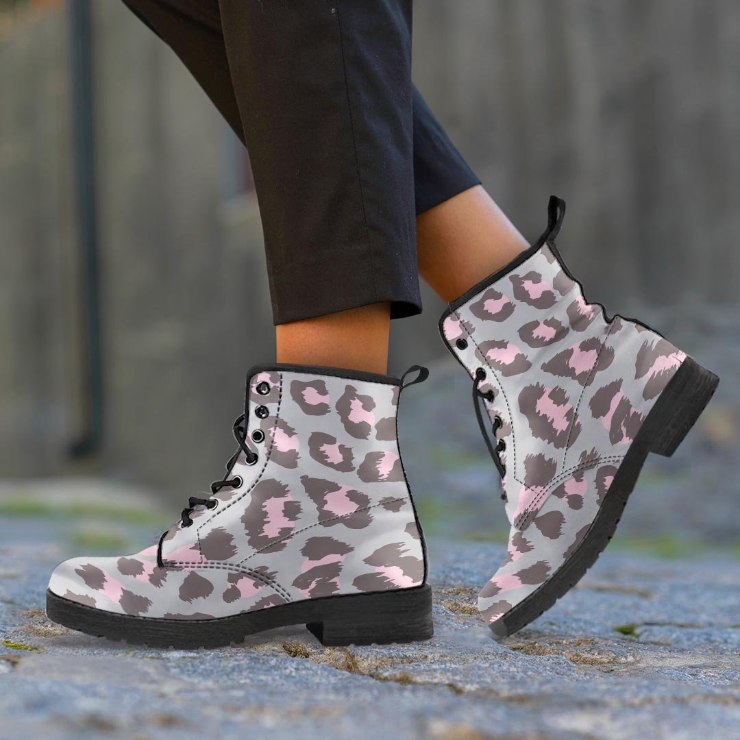 Grey and Pink Leopard Men's Boots-grizzshop