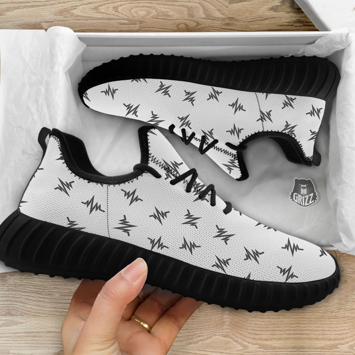 Heartbeat White And Black Print Pattern Black Walking Shoes-grizzshop