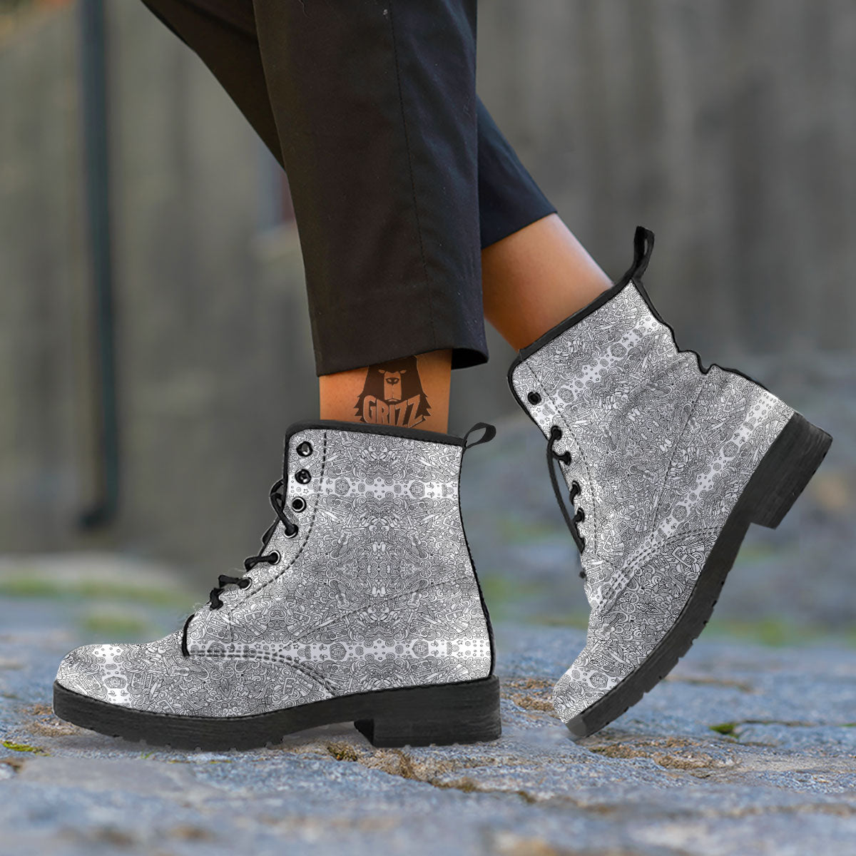 Hippie Graffiti Monochrome Print Pattern Leather Boots-grizzshop