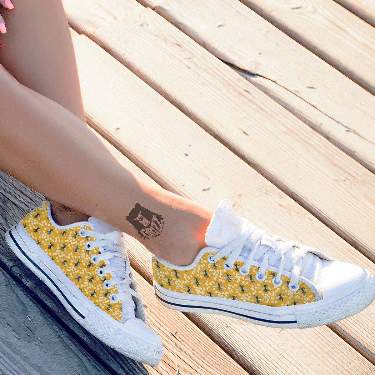 Honeycomb Bee Print Pattern White Low Top Shoes-grizzshop