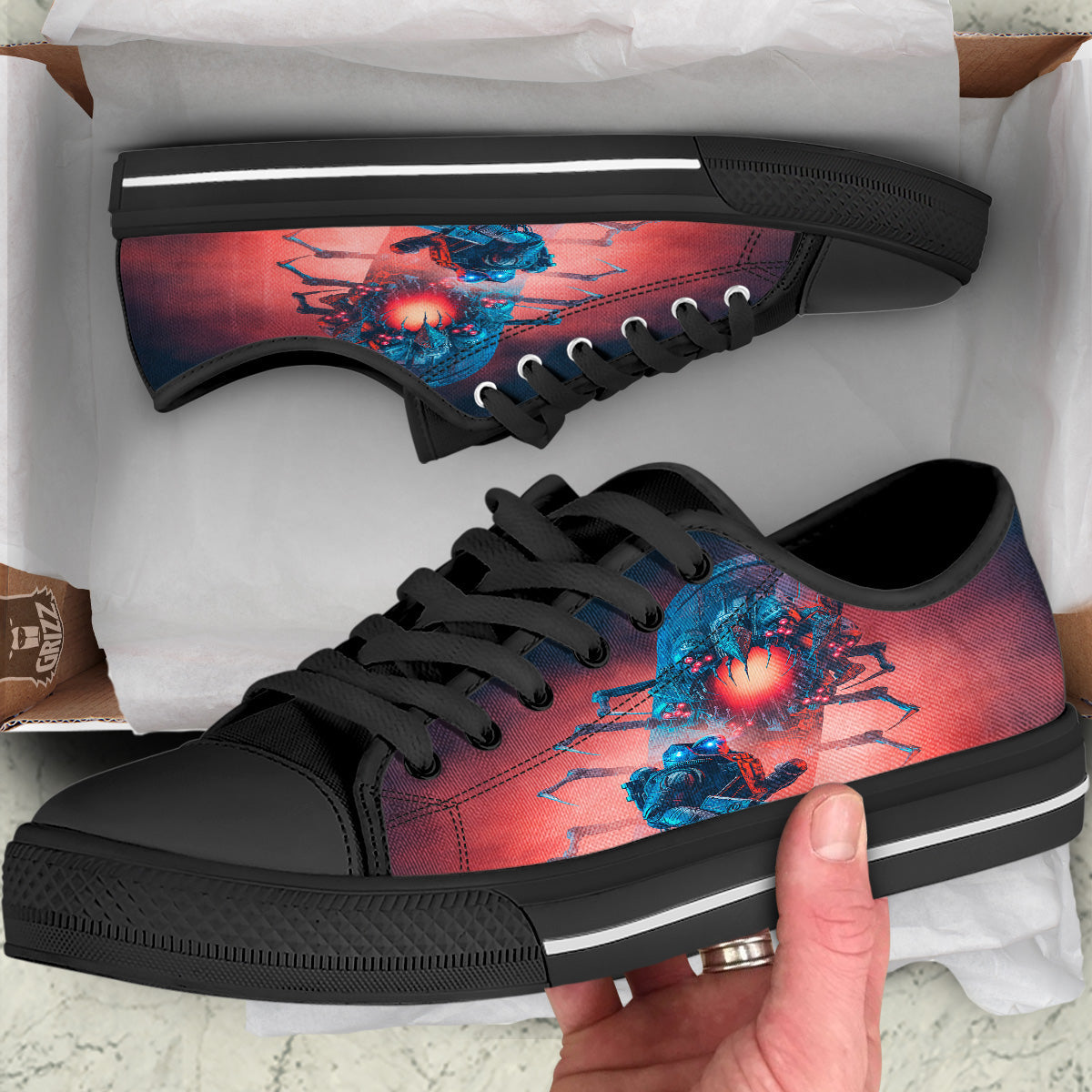 Hunting Alien Worm Print Black Low Top Shoes-grizzshop