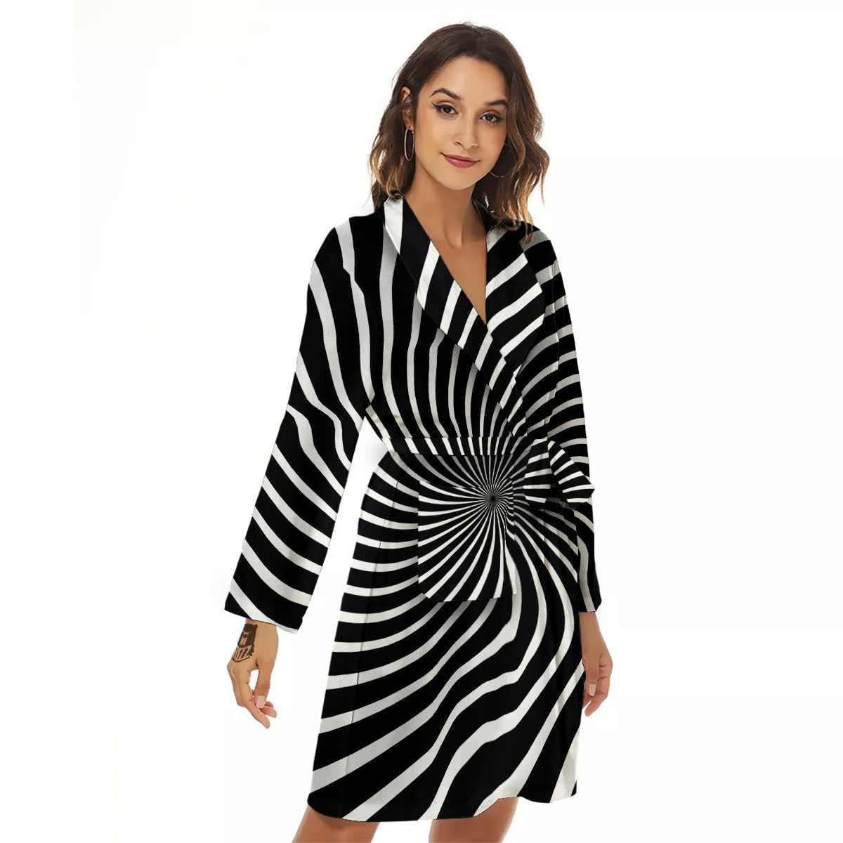 Illusory Motion White And Black Print Women's Robe-grizzshop