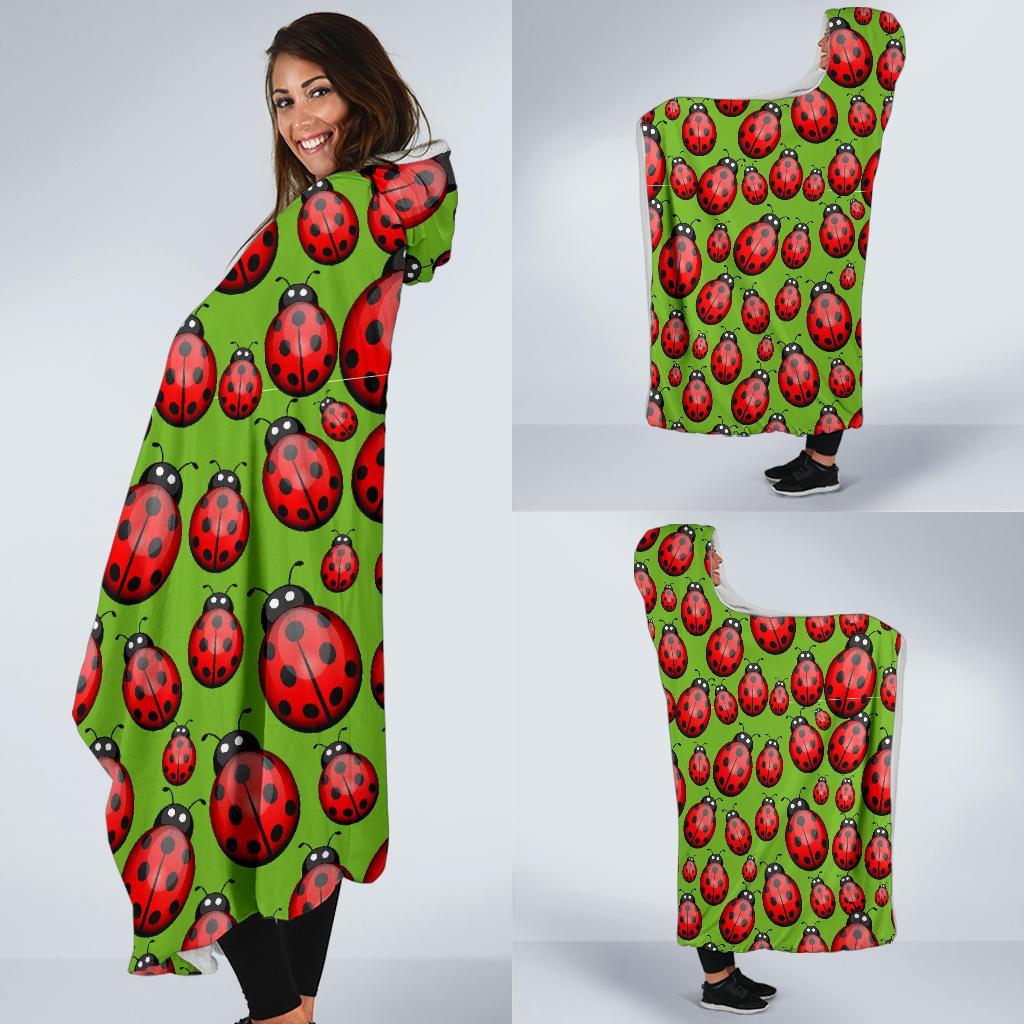 Ladybug Print Pattern Hooded Blanket-grizzshop