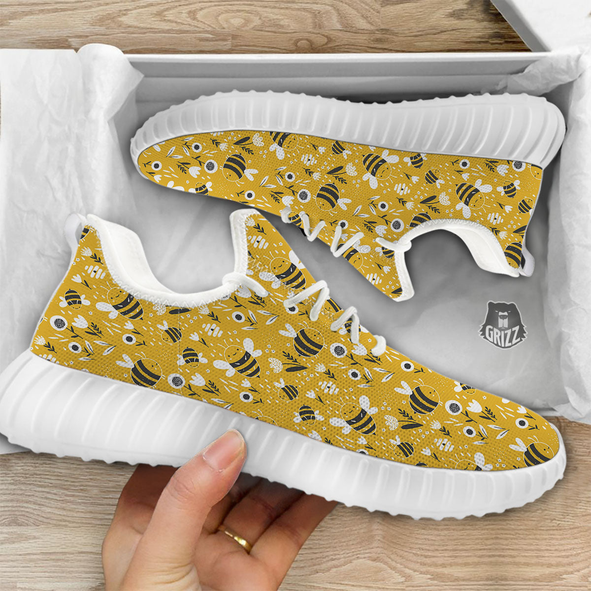 Little Bee Print Pattern White Walking Shoes-grizzshop