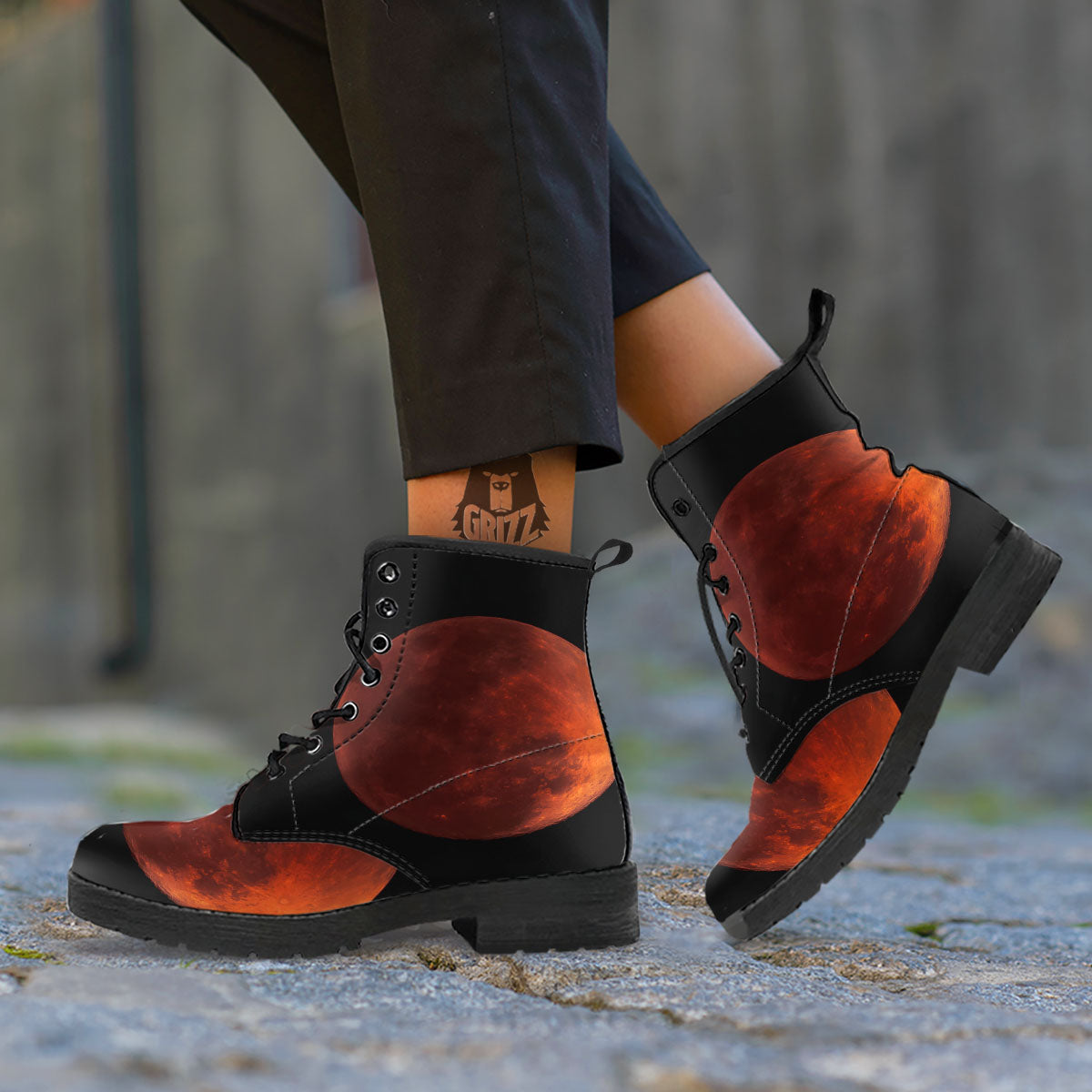 Lunar Cycle Eclipse Print Leather Boots-grizzshop