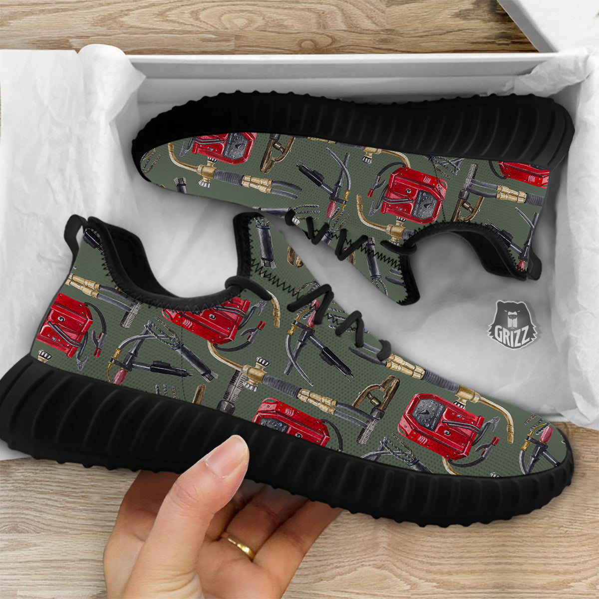 Machine Welding Print Pattern Black Walking Shoes-grizzshop
