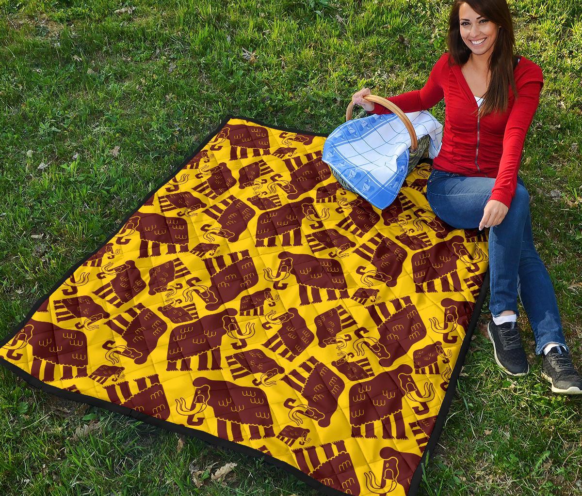 Mammoth Pattern Print Quilt-grizzshop