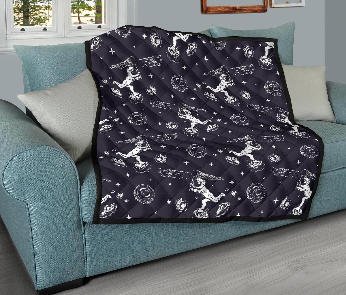 Metero Astronaut Print Pattern Quilt-grizzshop