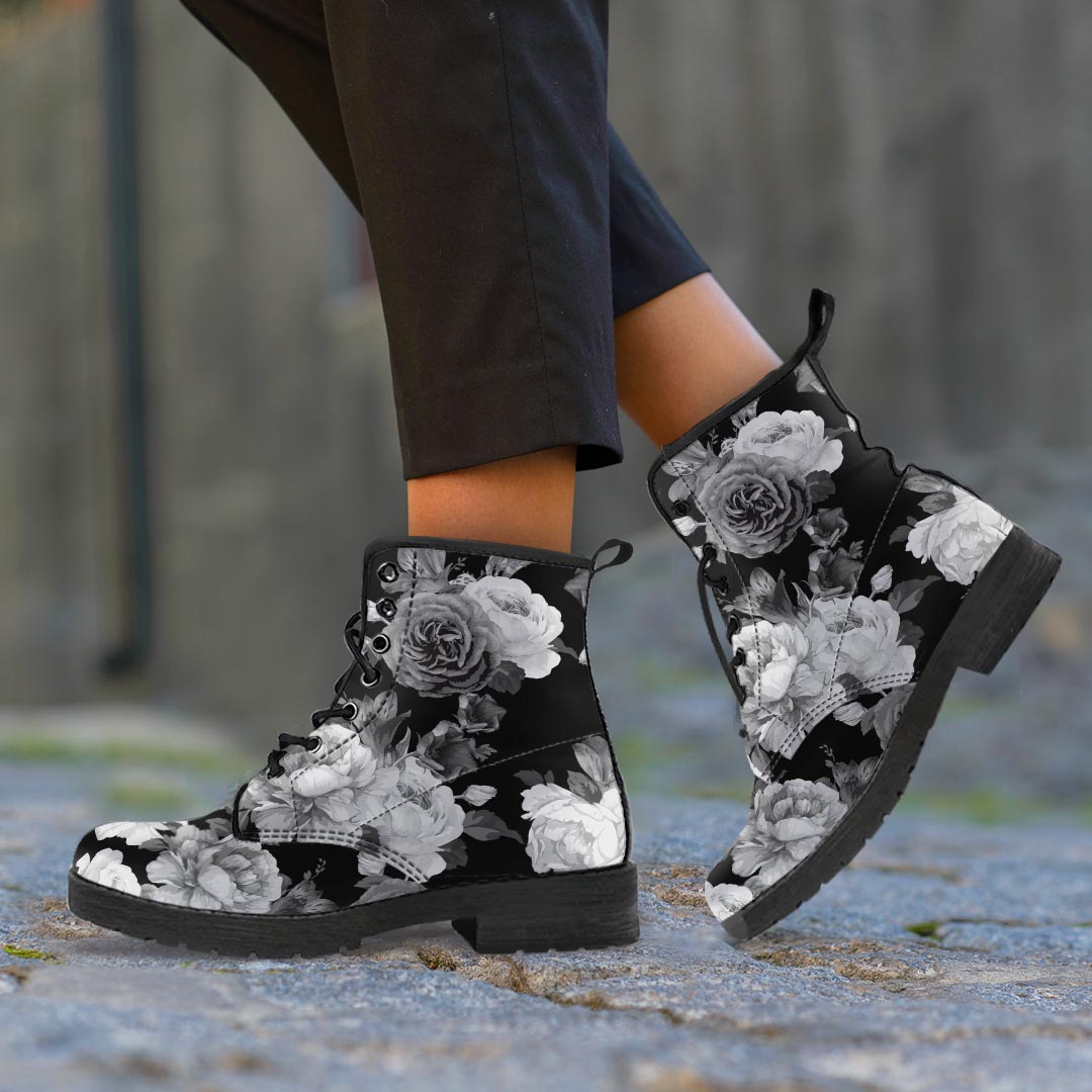 Monochrome Rose Floral Men's Boots-grizzshop