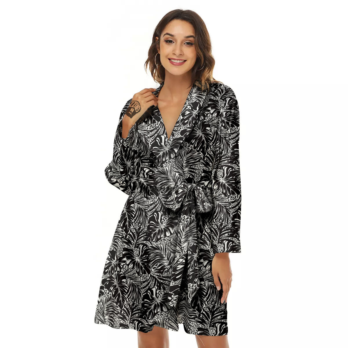 Monstera White And Black Print Pattern Women's Robe-grizzshop